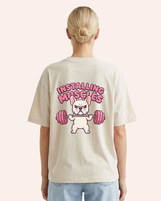 Camiseta Oversize Premium Mujer “Installing Muscles”