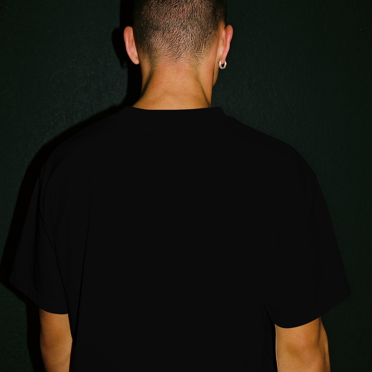 Parte trasera de camiseta oversize perruna negra – Mira Qué Guau!