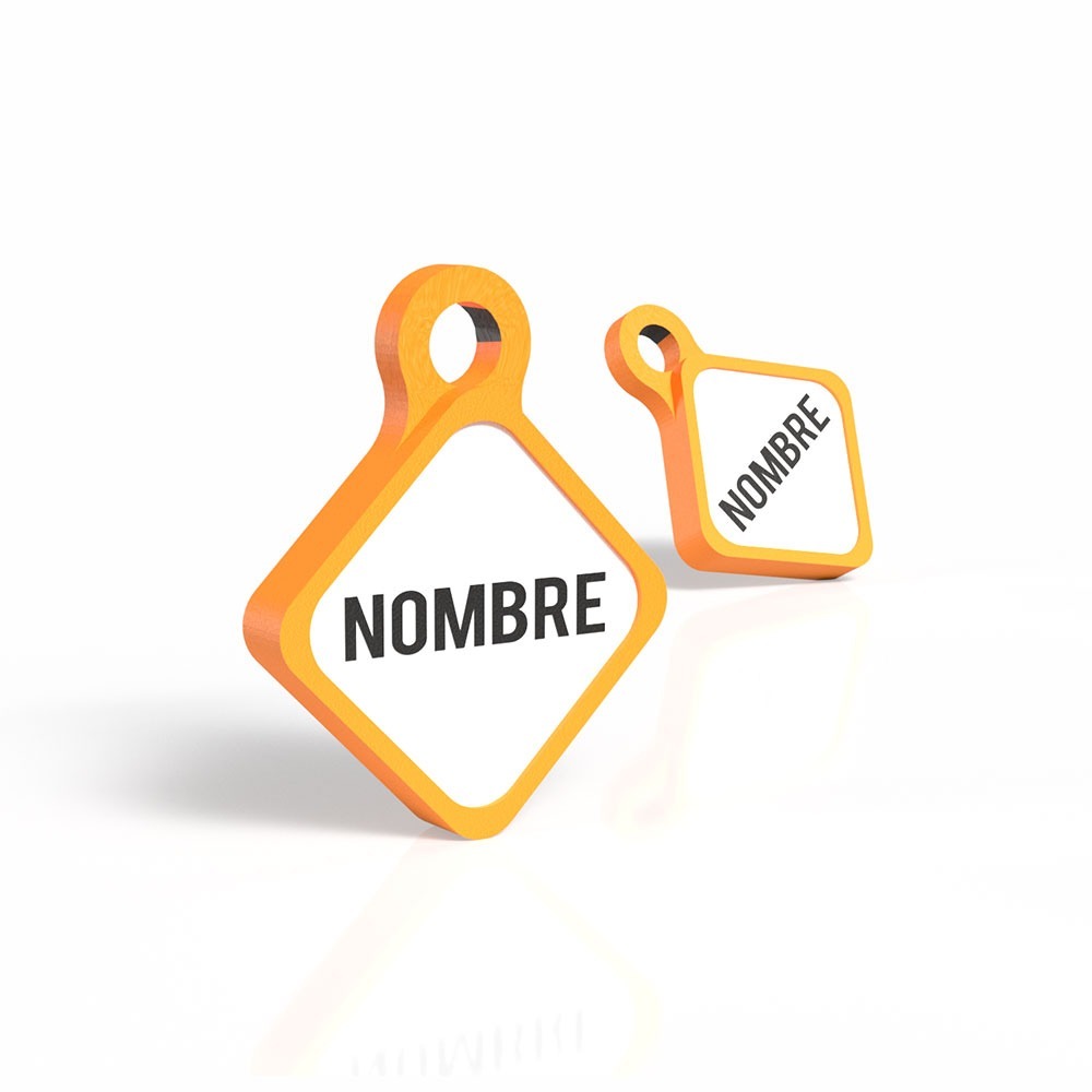 Chapita con forma de rombo scooby naranja
