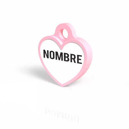 Badge rose pâle en forme de cœur