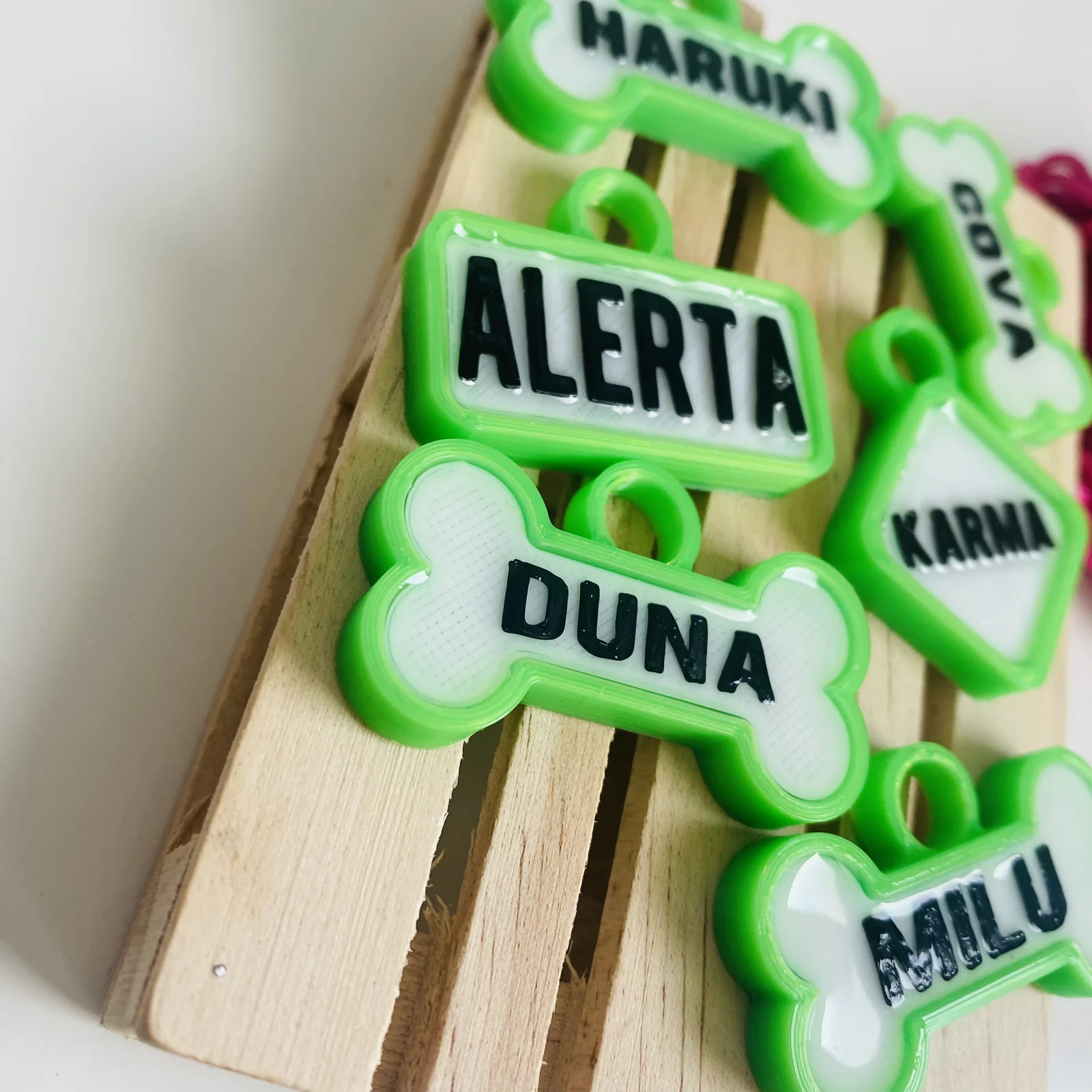 Verde sobre madeira: Alerta, Duna, Haruki e Karma
